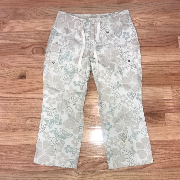 LIMITED TOO GIRLS FLORAL CAPRIS PANTS 14 - Picture 1 of 7